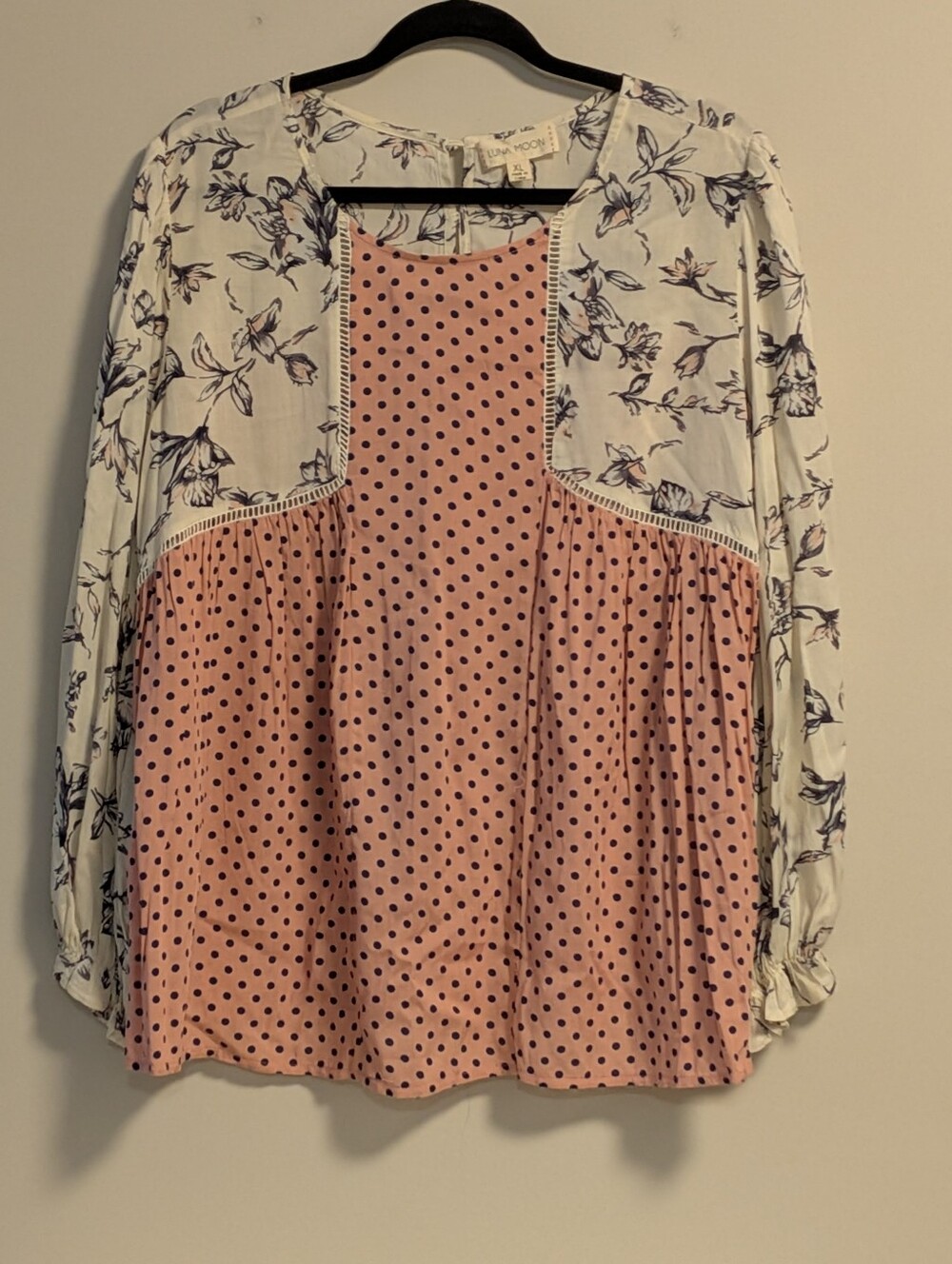 Luna Moon. Bohemian Blouse. Long Puffy Balloon Sleeves. Rayon. Lightweight. EUC